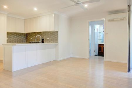 Spacious 4 Bedroom In Sought After Location - Photo 4