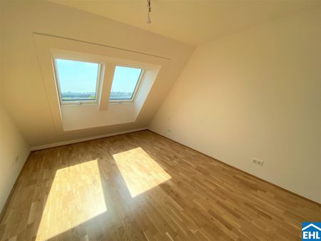 Wunderschöne 3 Zimmer Dachgeschosswohnung mit 40 m² Terrasse - Photo 2