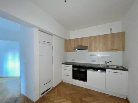 3-Zimmer-Erstbezug nach Sanierung in der Herrengasse – Provisionsfrei! - Photo 2