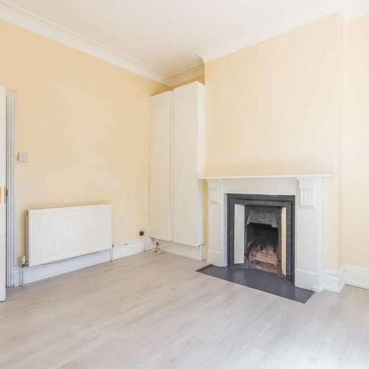 Weston Park, London, Crouch End, N8 - Photo 1