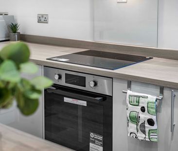 Room in a Shared House, Salisbury Road, RG30 - Photo 5