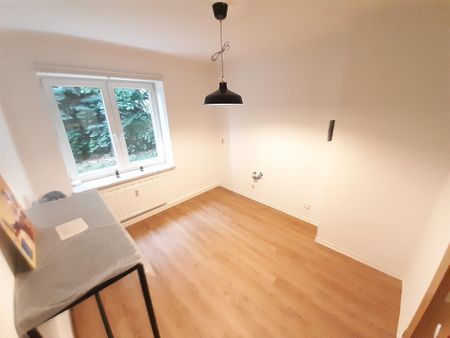 Super schöne renovierte, möblierte Wohnung mit neuer Einbauküche - Foto 2