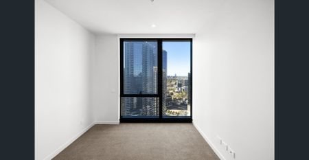 Prestigious Living with Views - Photo 2