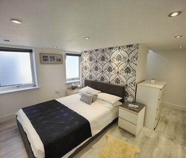 Harbour Terrace, Falmouth, TR11 - Photo 3