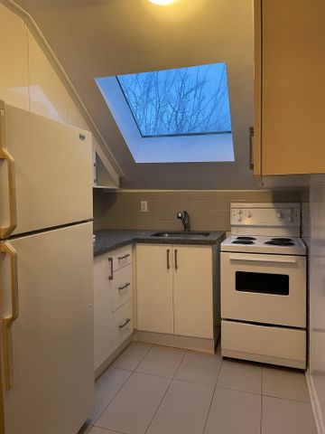 For Lease - 176 Spadina Road Unit# 5, Toronto, Ontario - Photo 3