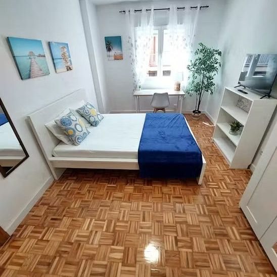 Calle Valdemorillo, Getafe, Community of Madrid 28901 - Photo 1