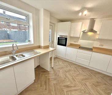 3 bedroom terraced house to rent - Photo 1
