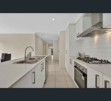 1/23 Catchlove Crescent, Augustine Heights, Qld 4300 - Photo 1