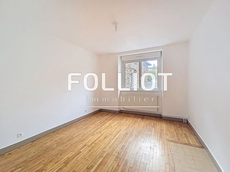 À louer : maison spacieuse avec garage, centre-ville et voie verte à pied - Photo 4