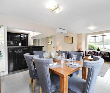 3 bedroom flat to rent - Photo 2