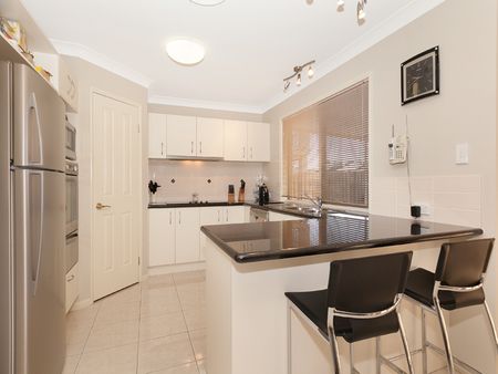 7 Petrie Crescent, Aspley, QLD, 4034 - Photo 5