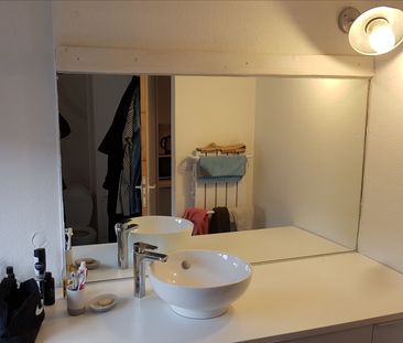 Location Appartement 2 pièces 42m² - Photo 2