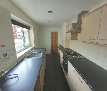 2 bedroom terraced house to rent - Photo 5