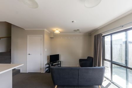 Double storied apartment with an easy walk to city centre - Photo 5