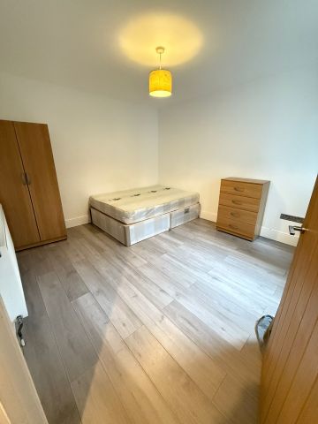 2 Bed Flat, Clyde Road, CR0 - Photo 2