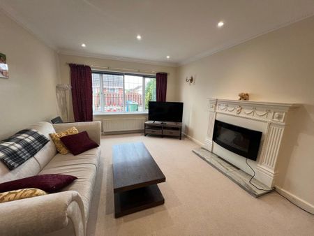 4 bedroom bungalow to rent - Photo 2