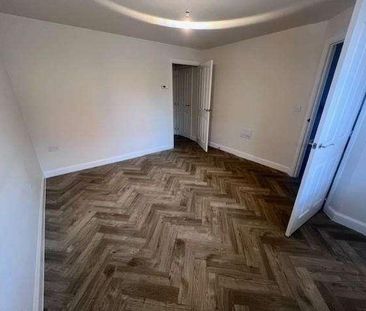 Kingsbrook, Aylesbury, HP22 - Photo 2