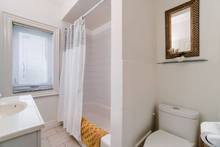 For Lease - 117 St Johns Road Unit# Upper, Toronto, Ontario - Photo 4