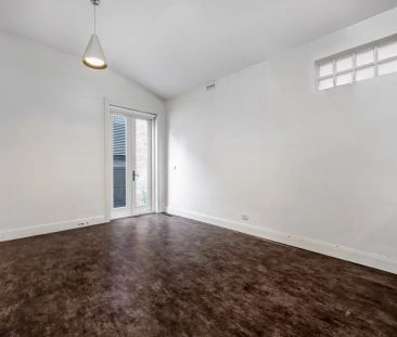 Charming Victorian Terrace in a Prime Lifestyle Location - Photo 6