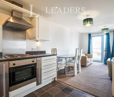 1 bedroom flat to rent - Photo 6