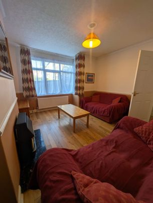 4 Bed Semi-Detached House, Kelso Gardens, LS2 - Photo 1