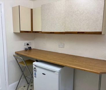 1 bedroom flat to rent - Photo 6