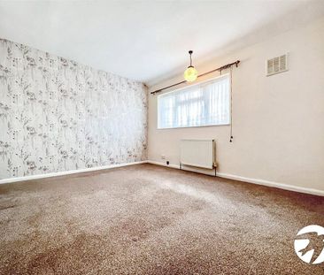 3 bedroom end of terrace house to rent - Photo 5