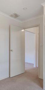 Charming 3-Bedroom Family Home in Prime Location - Photo 3