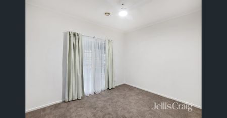 Space, Serenity and Sweeping Views - Photo 2