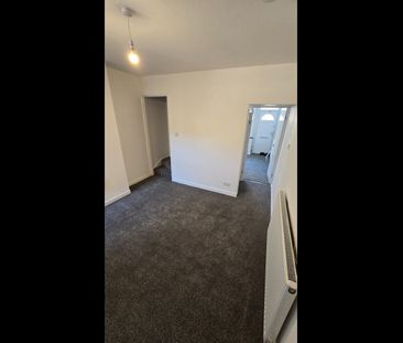 2 Bed Terraced House, Ladysmith Street, NG2 - Photo 3