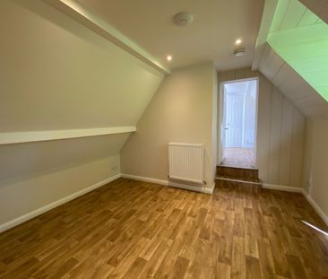The Coach House - Photo 5