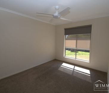 Charming Family Home - - Photo 3