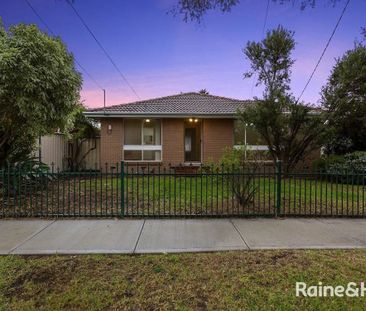 Lovely Family Home - Photo 6