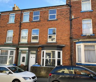 1 bed House Share - Photo 1