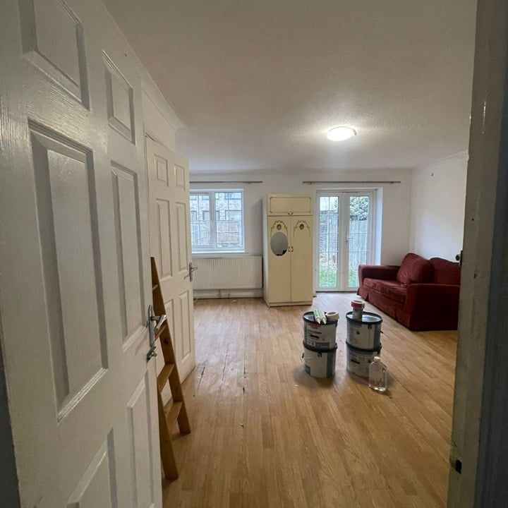 3 Bed Terraced House, Daffodil Gardens, IG1 - Photo 1