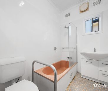 IDEAL FAMILY HOME... - Photo 4