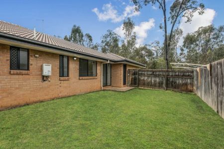 Three Living Areas - Photo 2