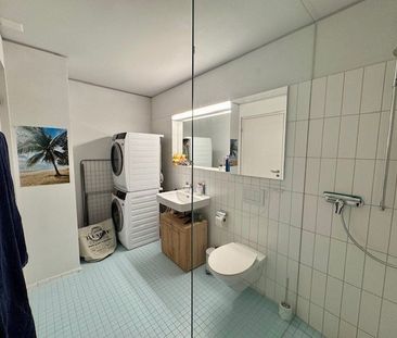 Moderne 2.5-Zimmerwohnung im 10.OG im Zentrum von Brugg-Windisch - Foto 3