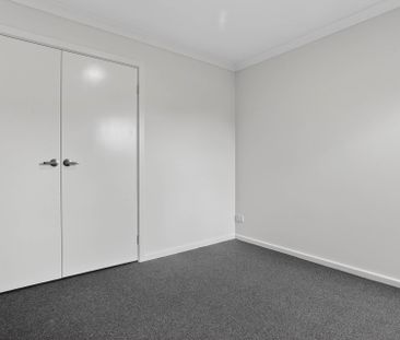 64 Bourn Circuit, Sunbury - Photo 6