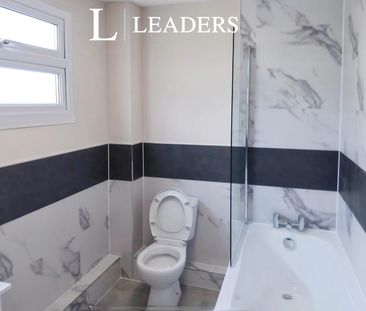 1 bedroom room to rent Chichester Close, Basildon, SS14 - Photo 5