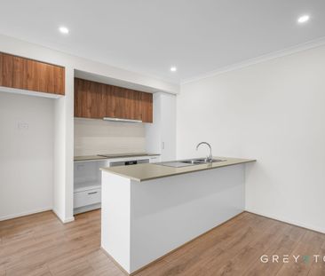 18 Blade Circuit, Fraser Rise - For Lease - Photo 5