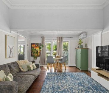 Fully Refreshed Family Home | Prime Holland Park Location | $730 Pe... - Photo 1