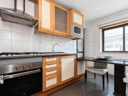 Luxury Flat for rent in Parque das Nações, Portugal - Photo 2