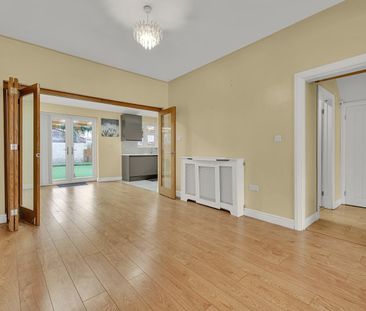 3 Bed Terraced House, St. Edmunds Road, IG1 - Photo 4