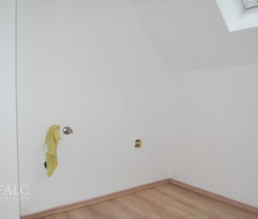 +++Frisch renovierte Wohnung im Dachgeschoss mit 2 Zimmer und Badez... - Photo 6