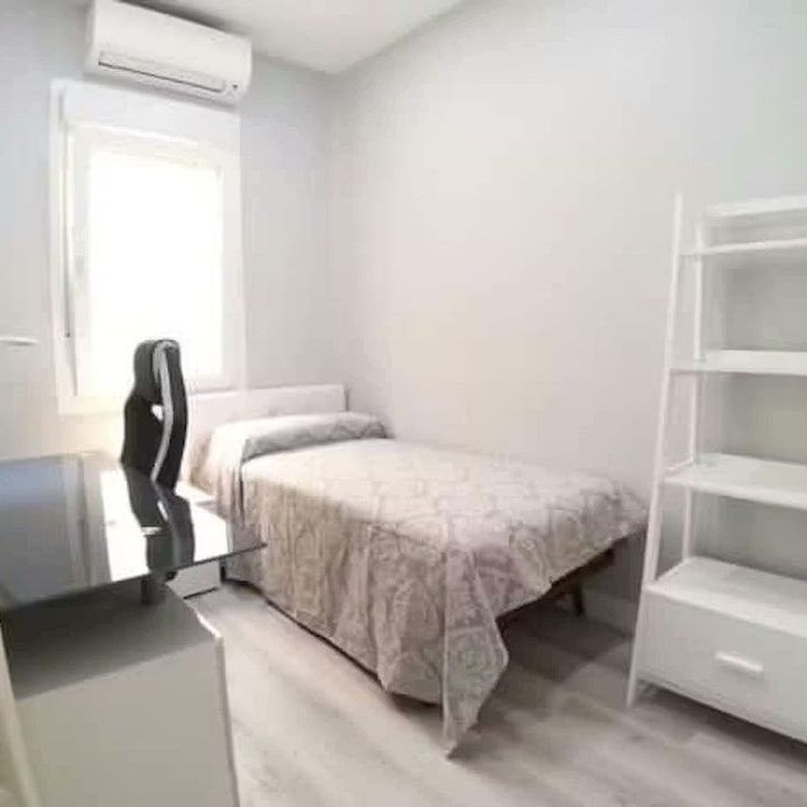 Calle de Fernández de los Ríos, Madrid, Community of Madrid 28015 - Photo 1