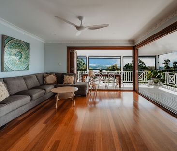 Spacious Family Home with Pool & Stunning River and Valley Views - Photo 3