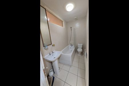1 Bed Flat, Selborne Road, IG1 - Photo 5