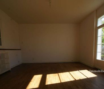 Location Maison 4 pièces 99m² - Photo 3