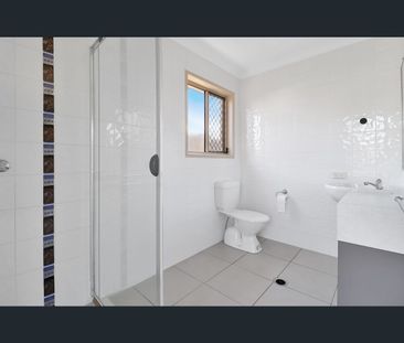 77 Opossum Circuit, Springfield Lakes, Qld 4300 - Photo 6